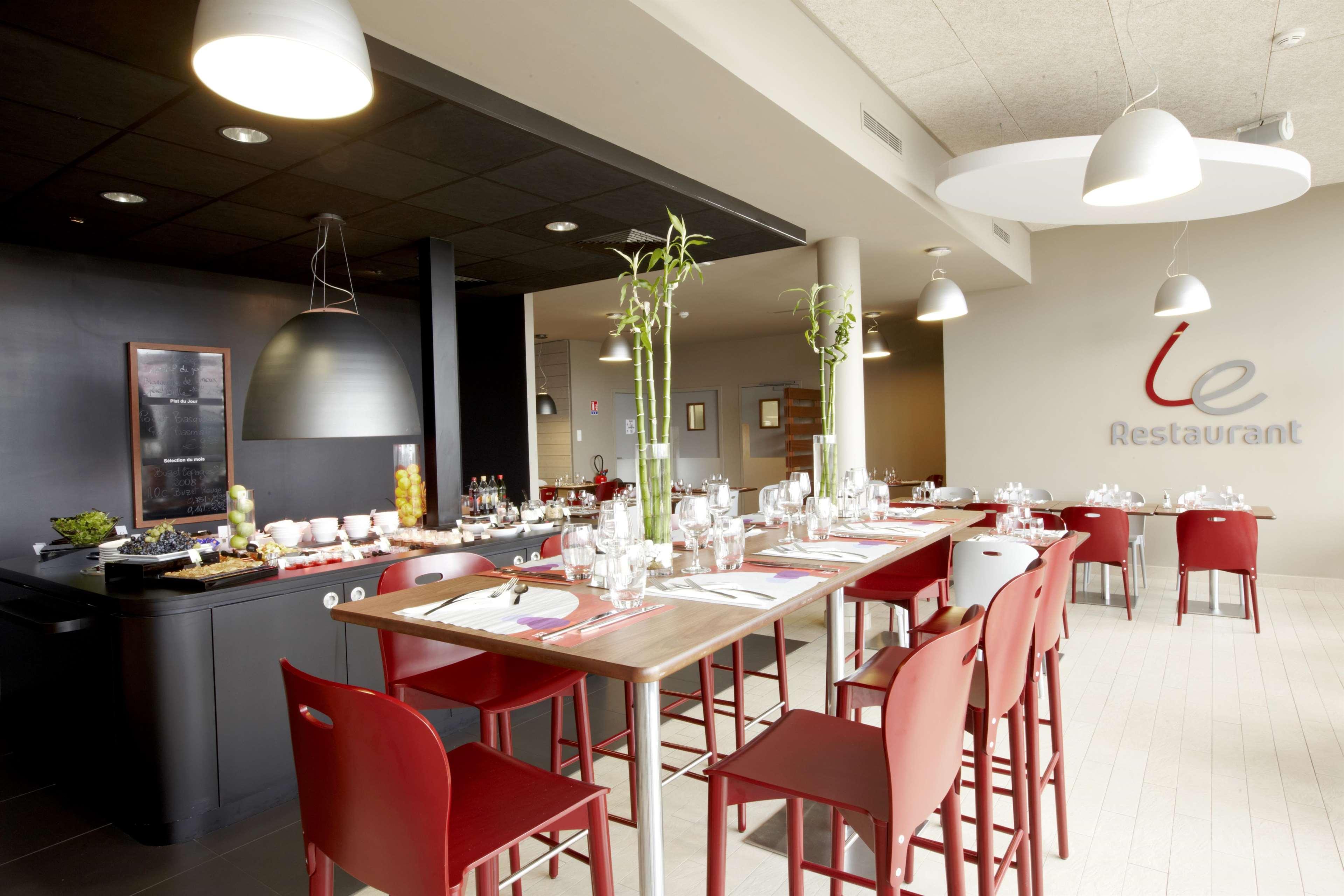 Campanile Carcassonne Est - La Cite Hotel Екстериор снимка